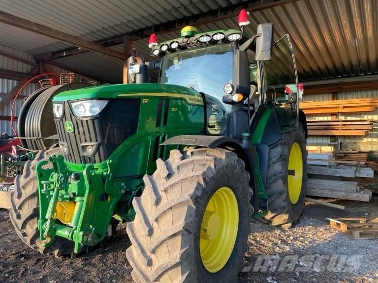 John Deere 6R 250 Трактори