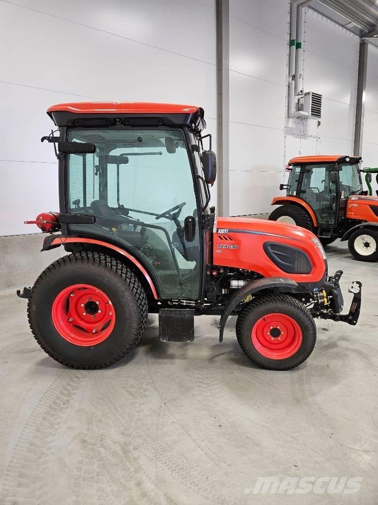 Kioti CK 4030 HST Трактори