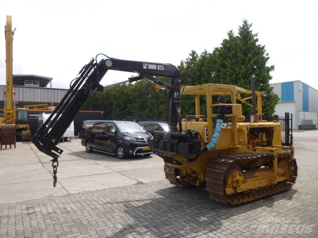 CAT D 4 D Гусеничні бульдозери