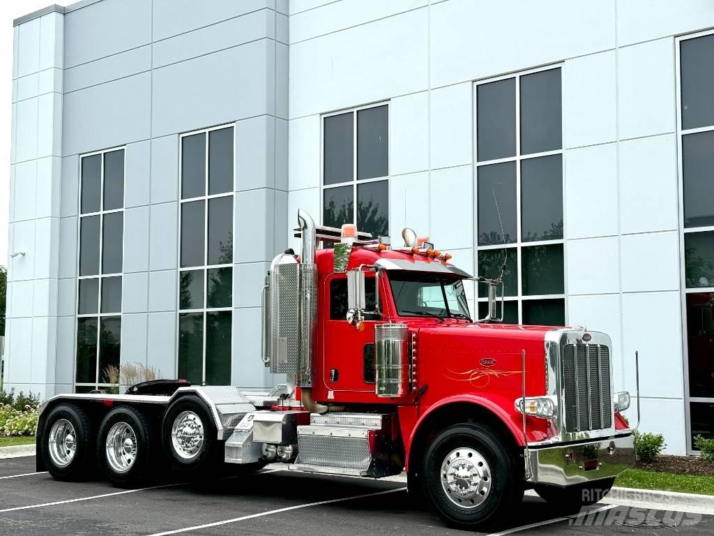 Peterbilt 388 Тягачі