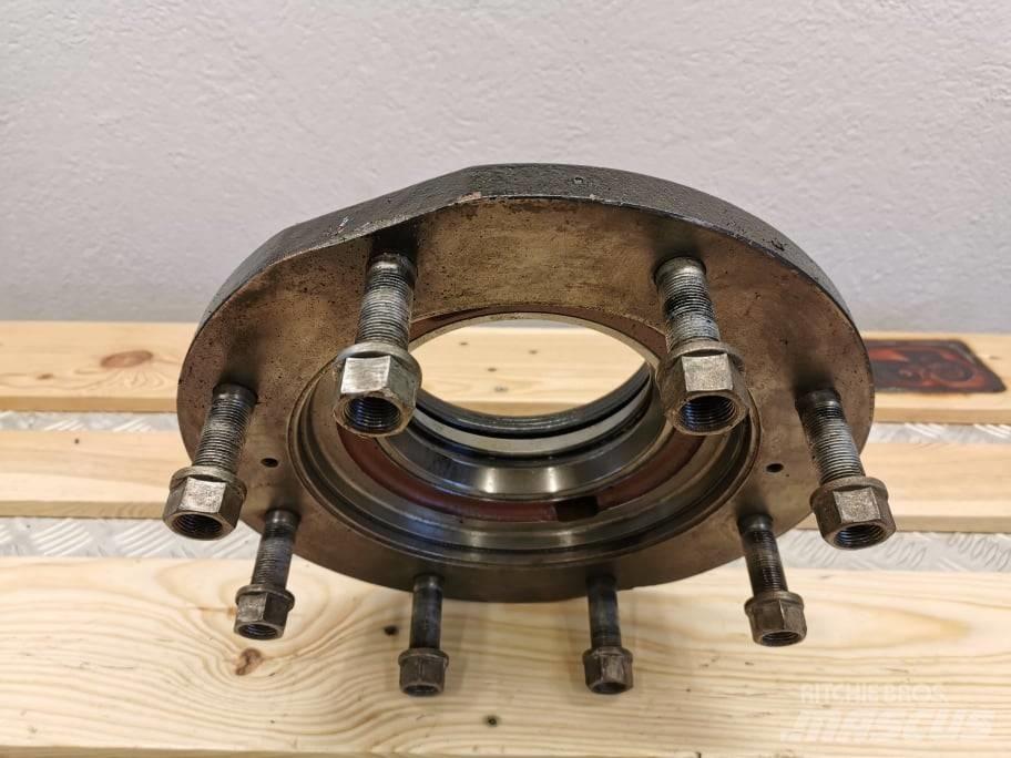JLG 307 wheel hub Шини
