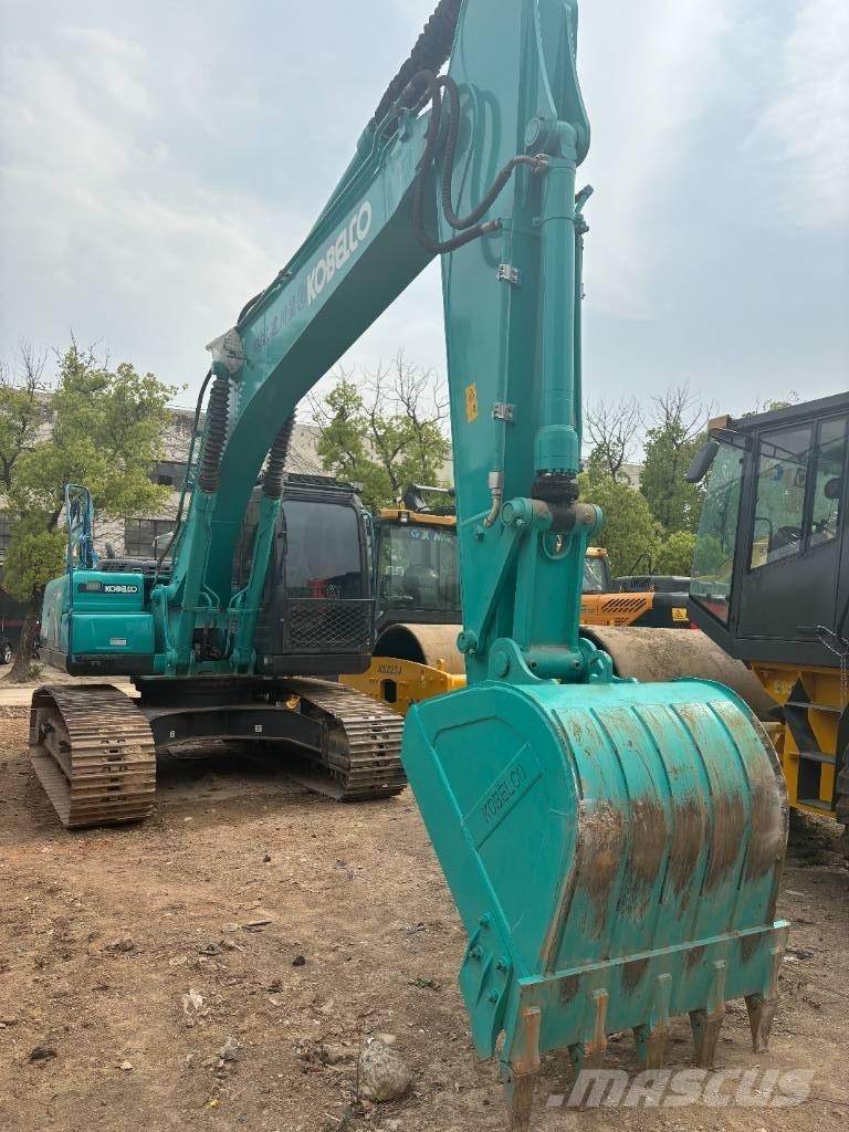 Kobelco SK 210 Гусеничні екскаватори
