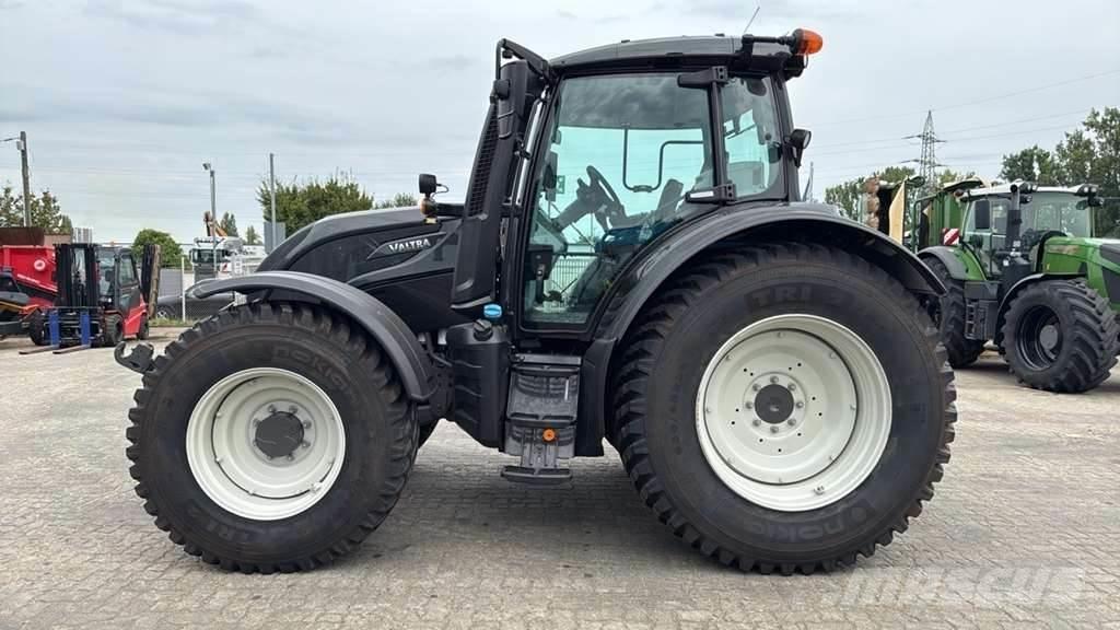 Valtra N155 ED Трактори
