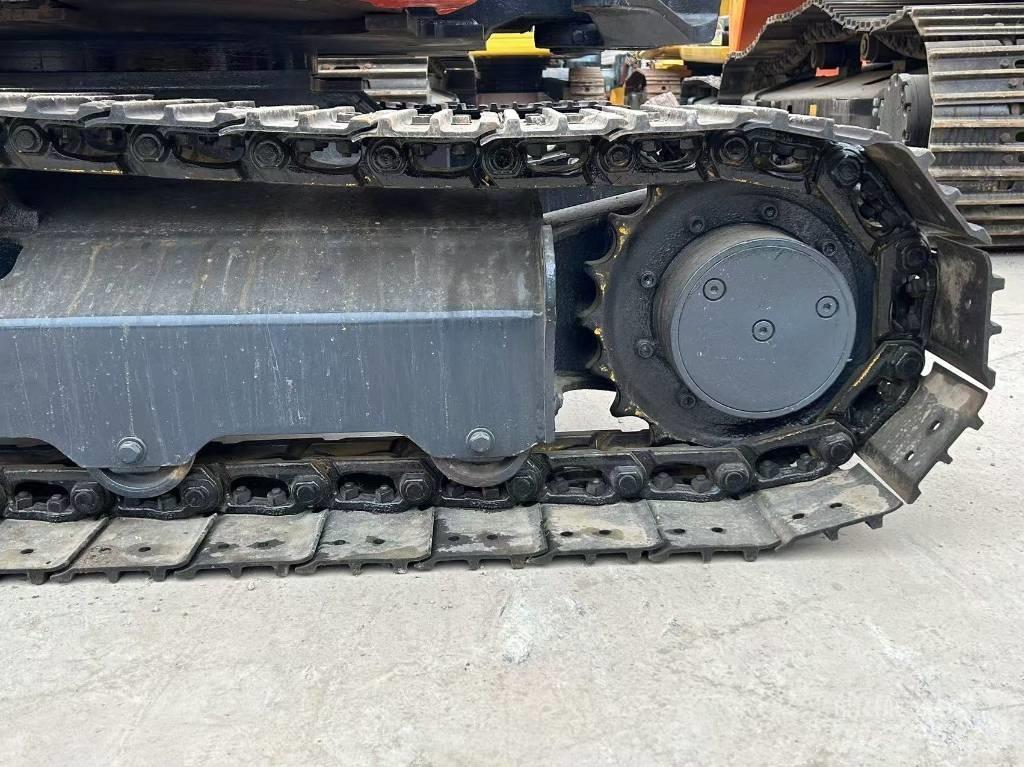 Kubota KX 155 Гусеничні екскаватори
