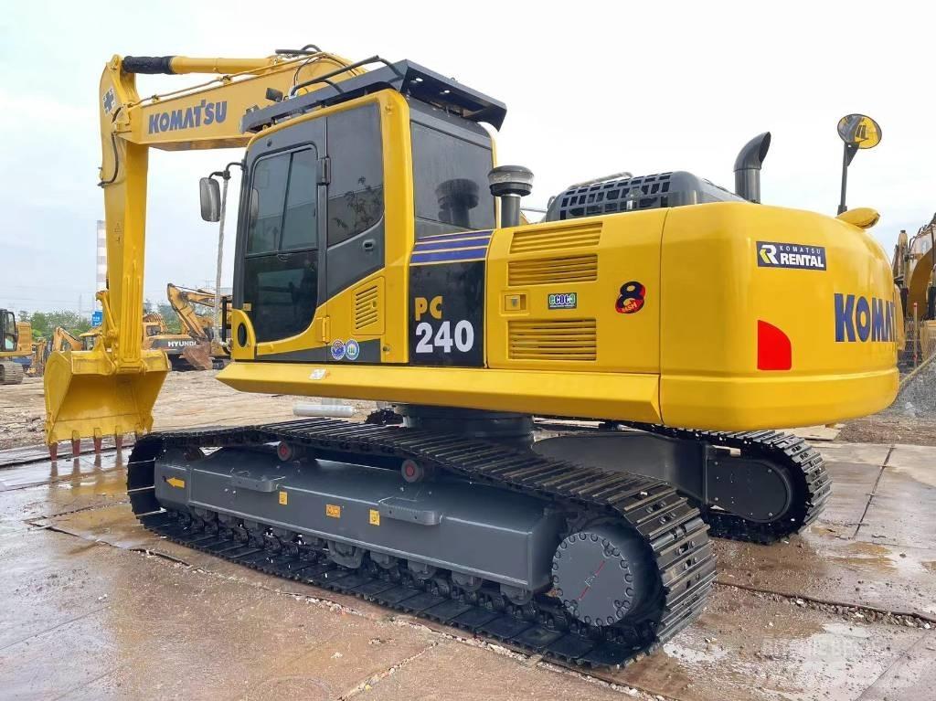 Komatsu PC 240LC-8 Гусеничні екскаватори