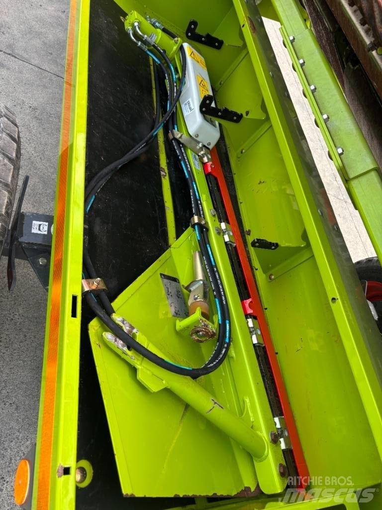 CLAAS Lexion 650 Зернозбиральні комбайни