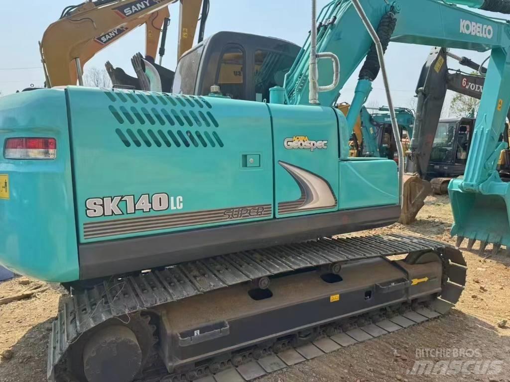 Kobelco SK 140 LC Гусеничні екскаватори