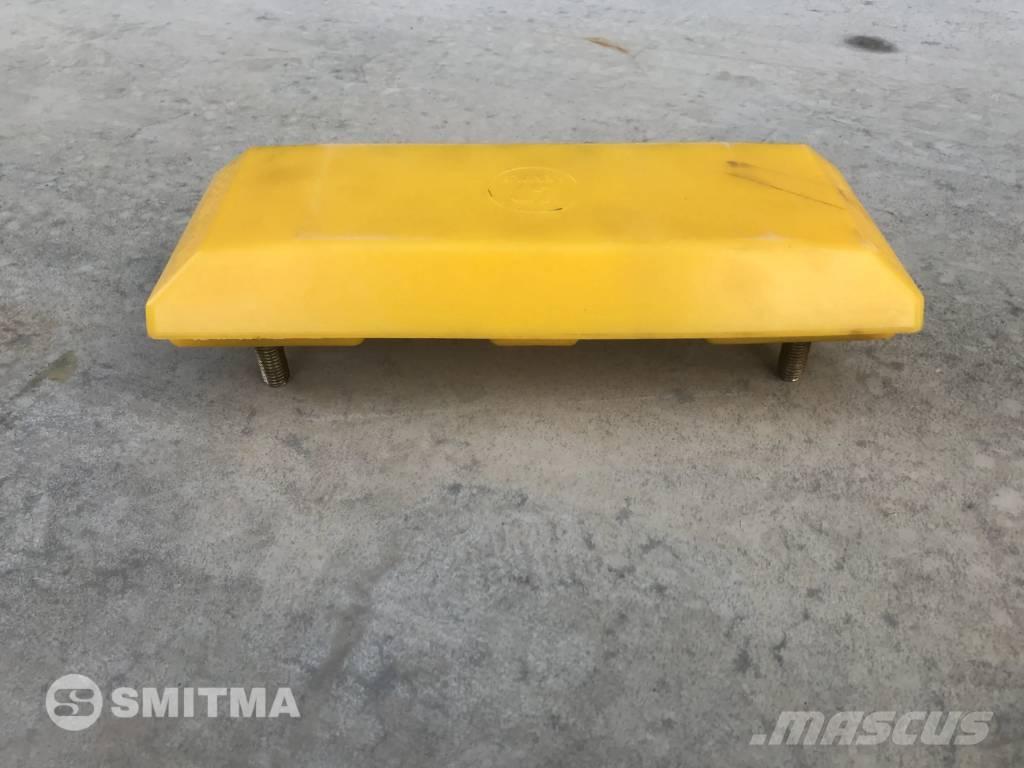 Wirtgen W2000 Pads Гусениці