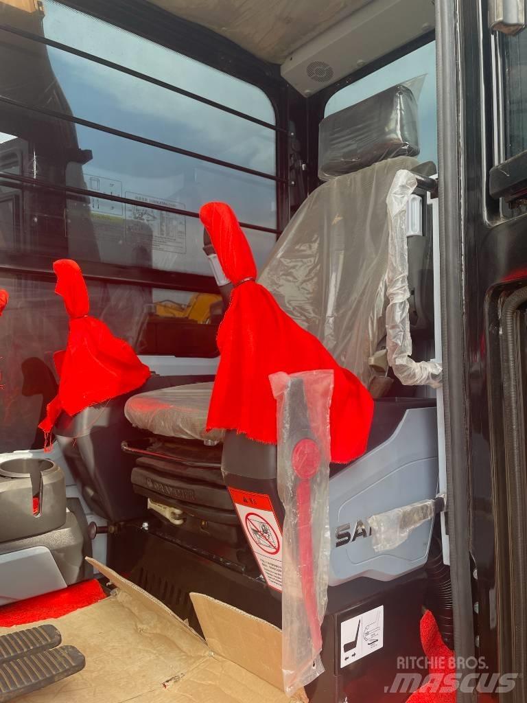 Sany SY75 Гусеничні екскаватори