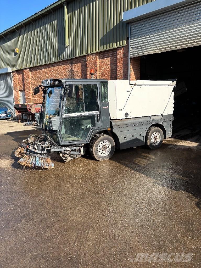 Schmidt Swingo 200 + Підмітальні машини