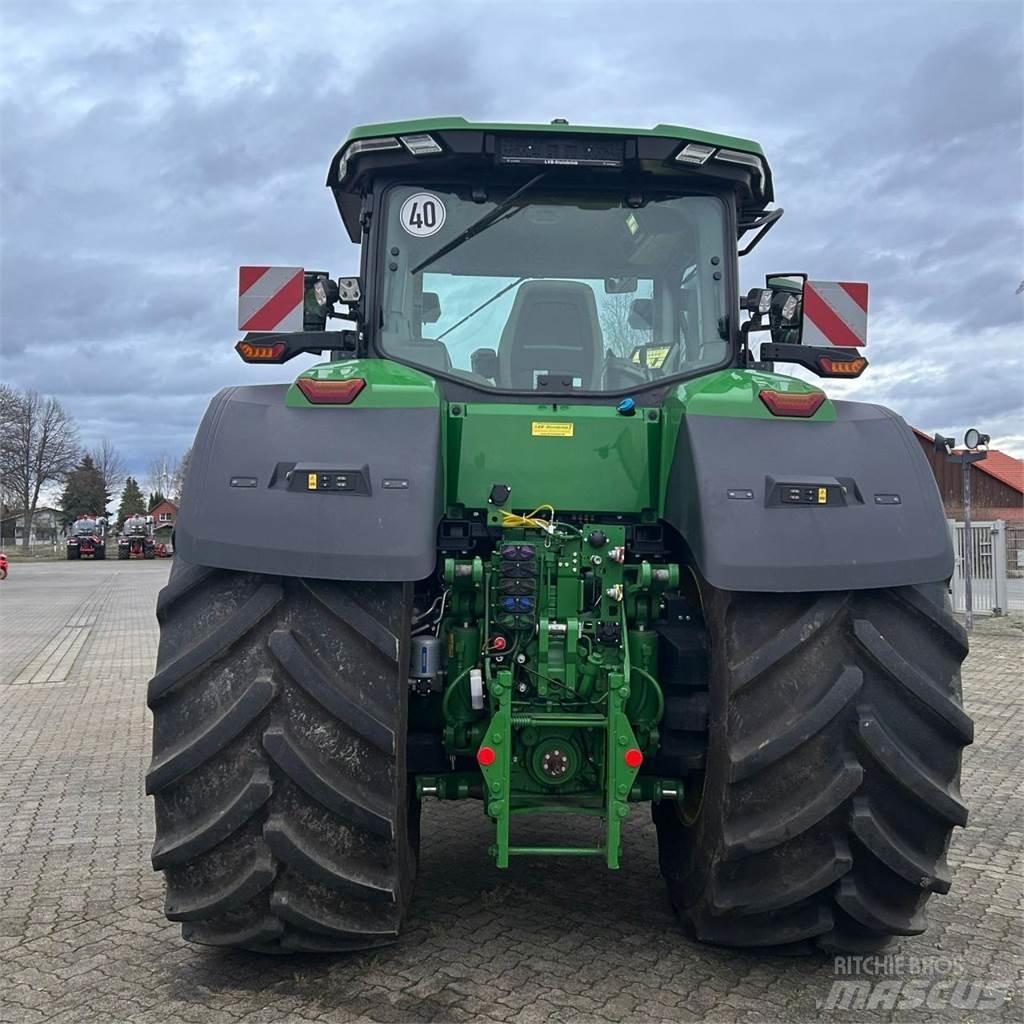 John Deere 8R340 Трактори