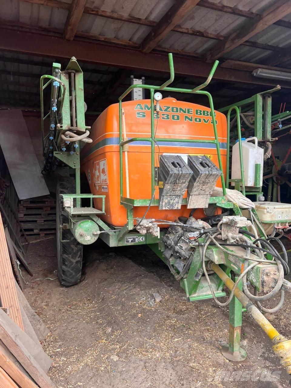 Amazone S330 Nova Причіпні обприскувачі