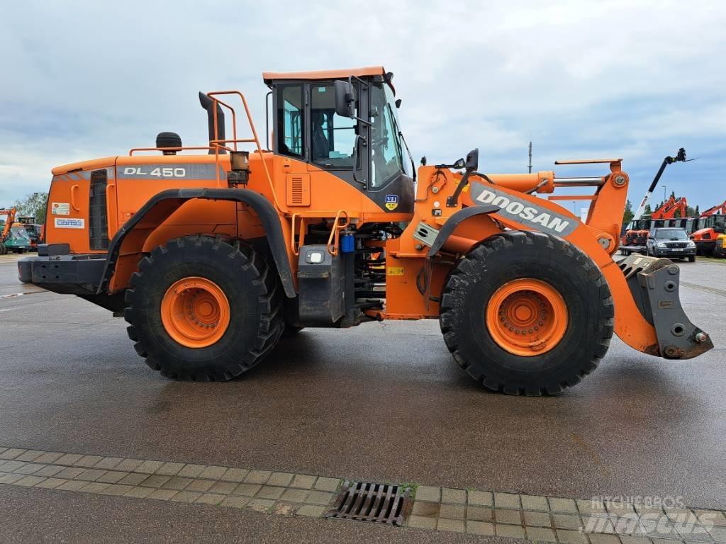 Doosan DL 450-3 Фронтальні навантажувачі