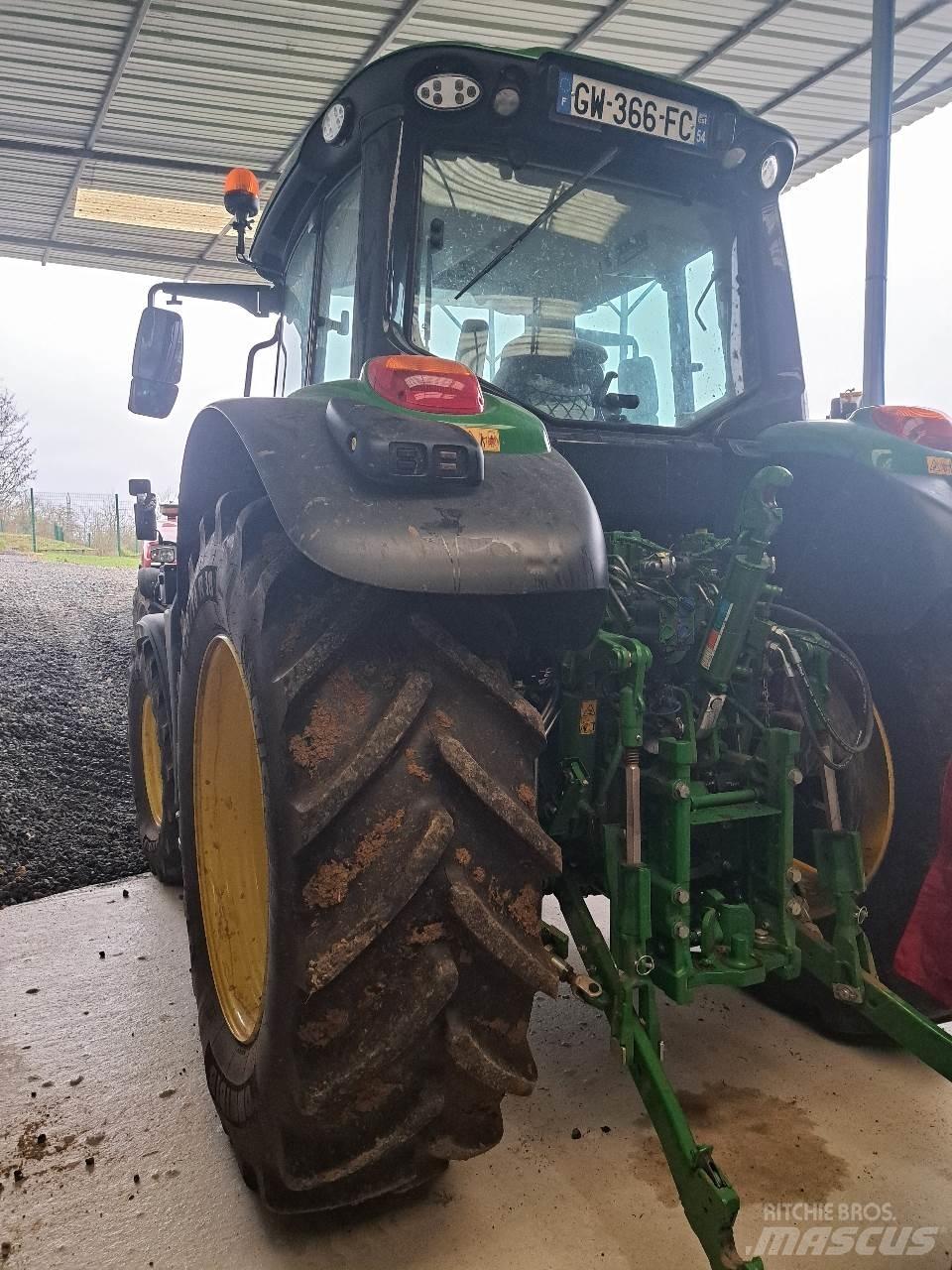John Deere 6120 M Трактори