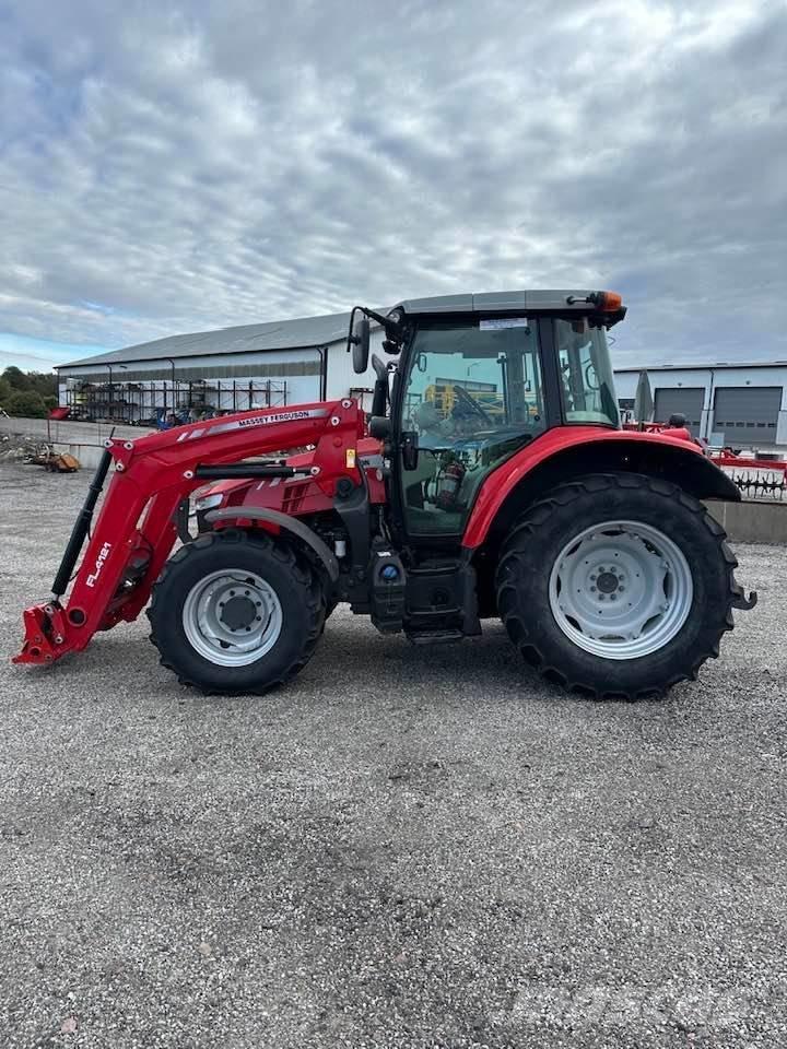 Massey Ferguson 5612 Трактори
