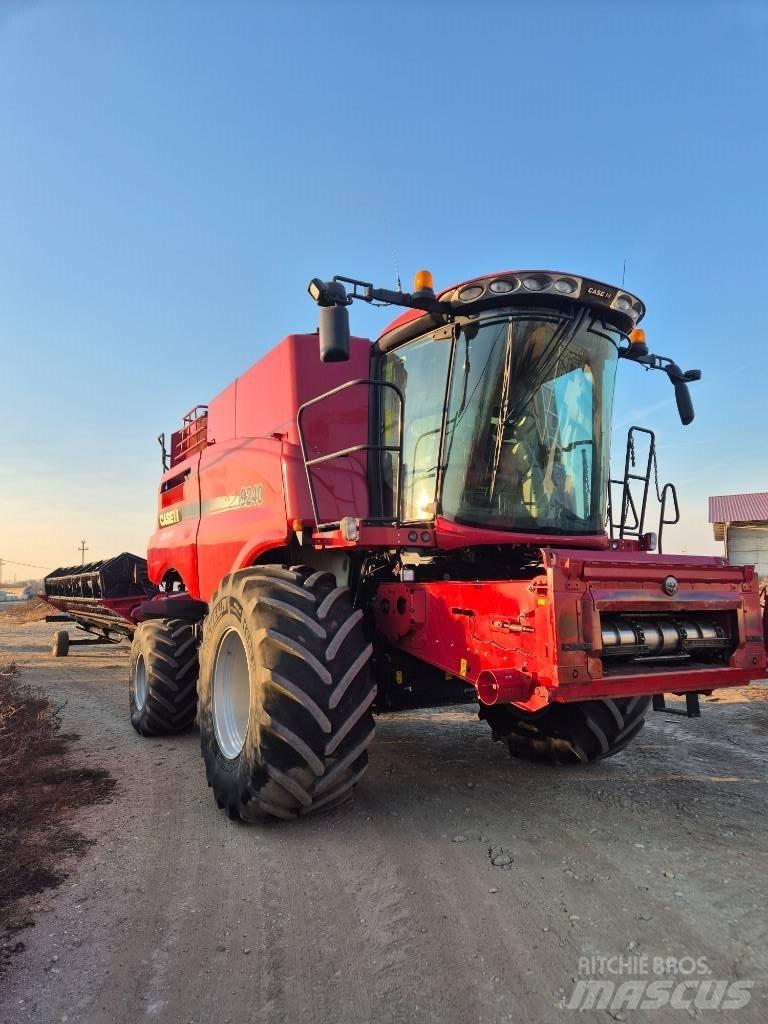 Case IH 9240 Зернозбиральні комбайни