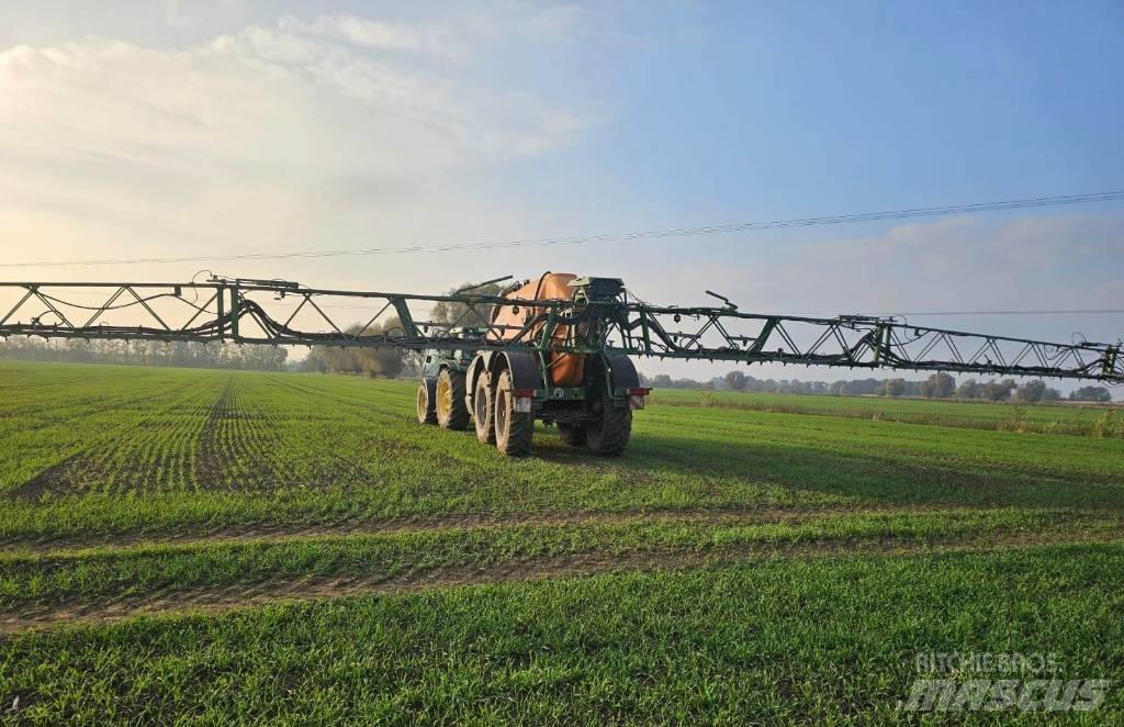 Amazone UX 11200 Причіпні обприскувачі