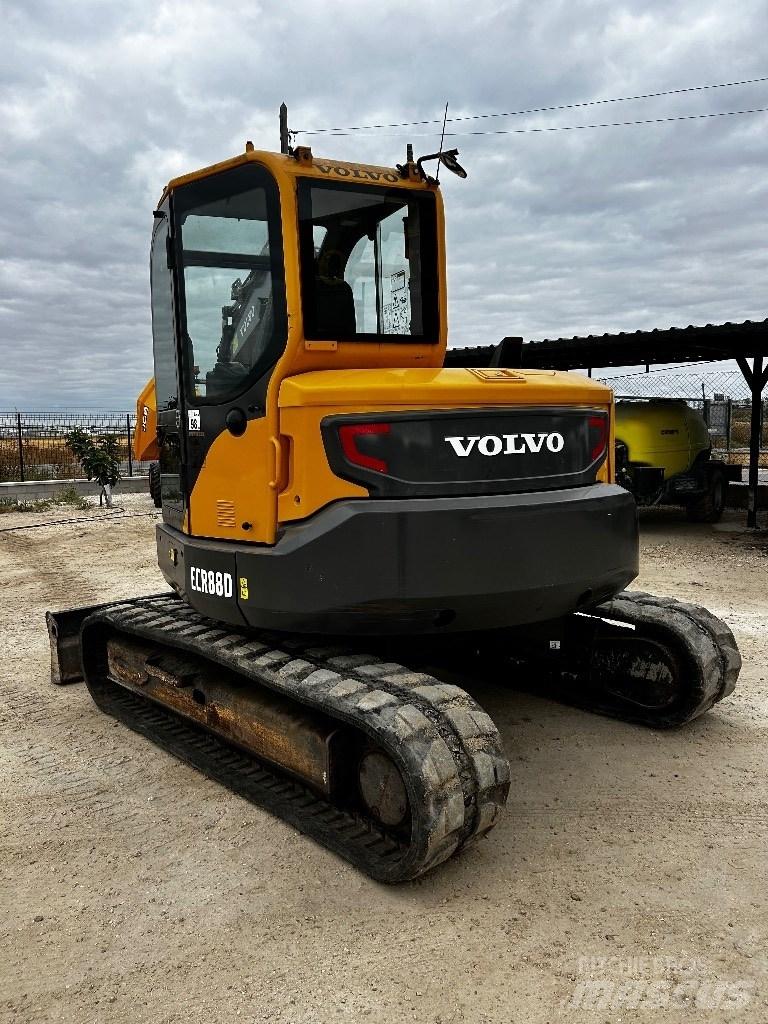 Volvo ERC 88 D Середні екскаватори 7т. - 12т.