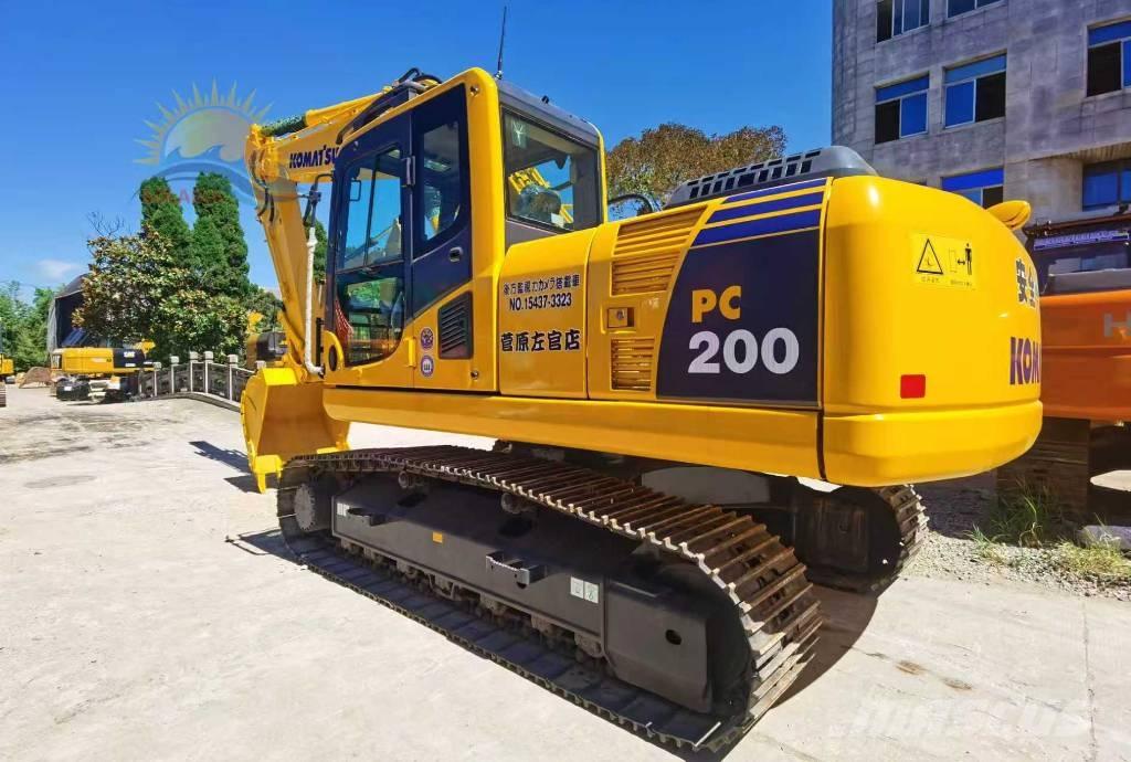 Komatsu PC 200-8 Гусеничні екскаватори