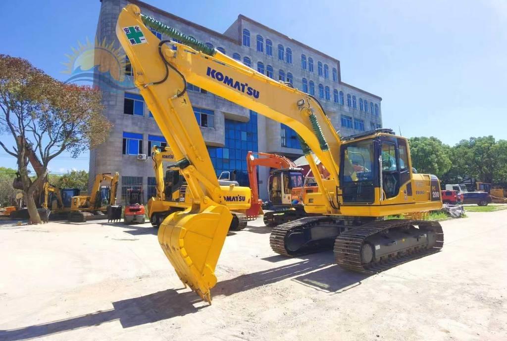 Komatsu PC 200-8 Гусеничні екскаватори