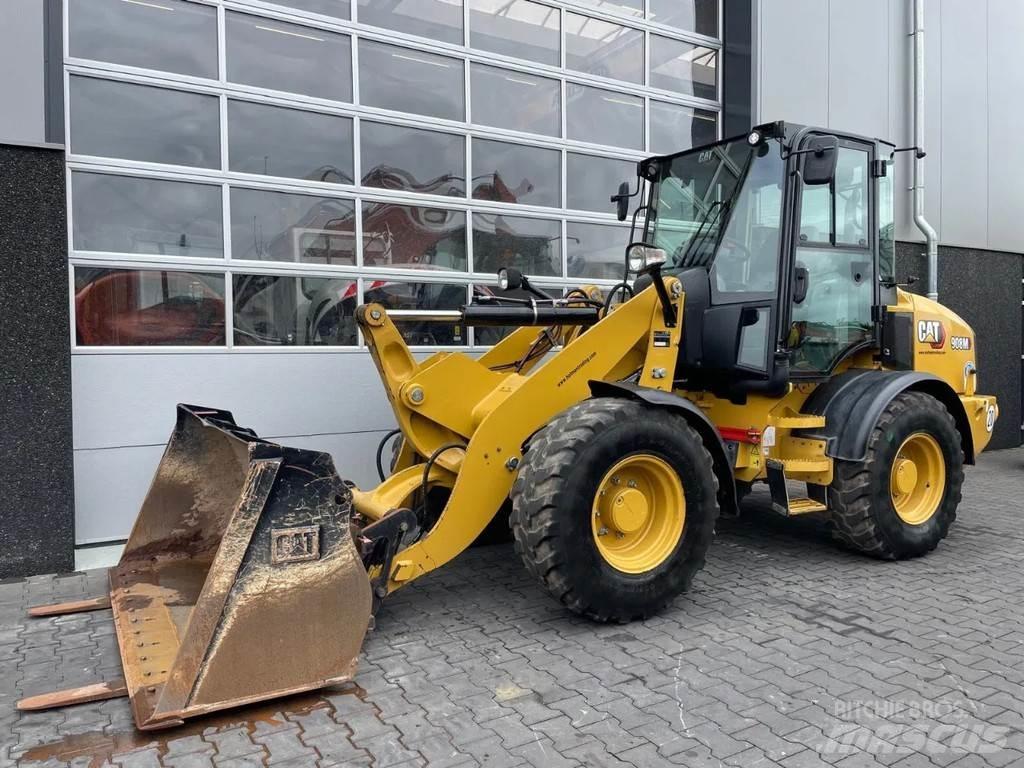 CAT 908M | EPA Фронтальні навантажувачі