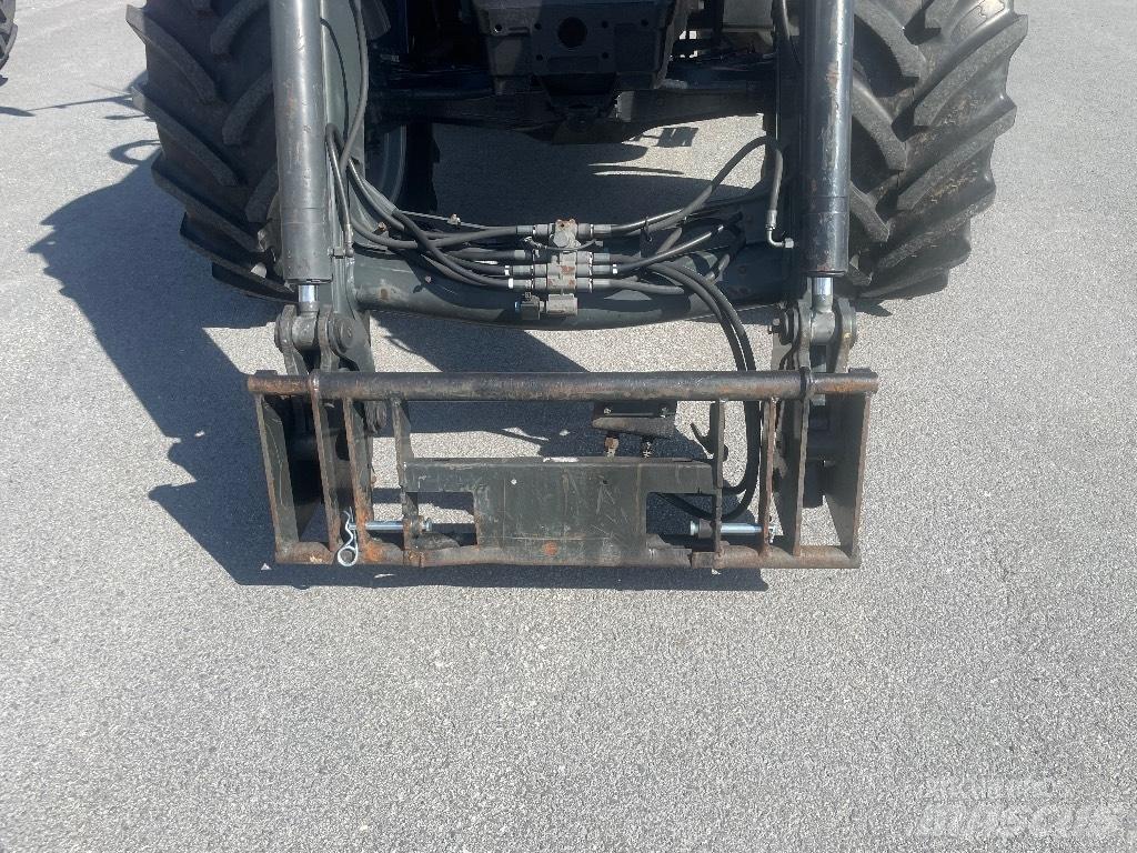CASE MXM155 Трактори