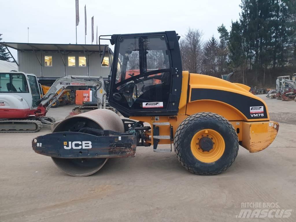 JCB VM 75 D Грунтові котки