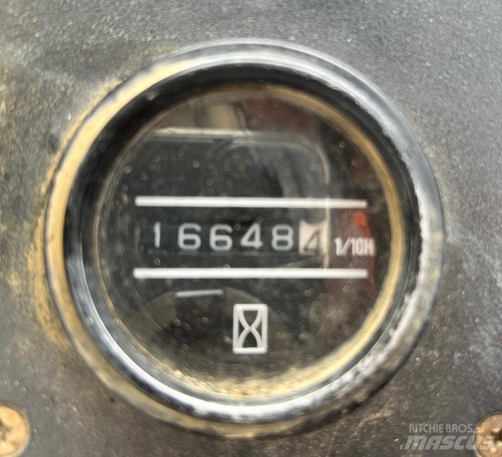 Nissan WF03A35U Дизельні навантажувачі