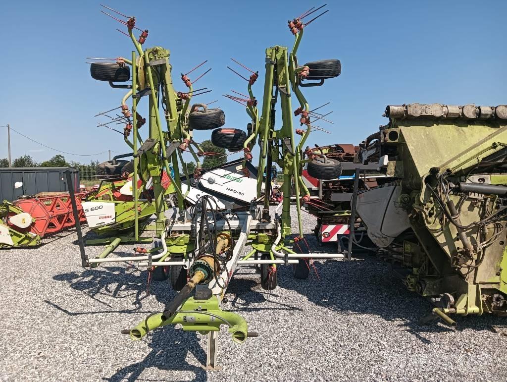CLAAS Volto 900 T Граблі і сінозворушувачі