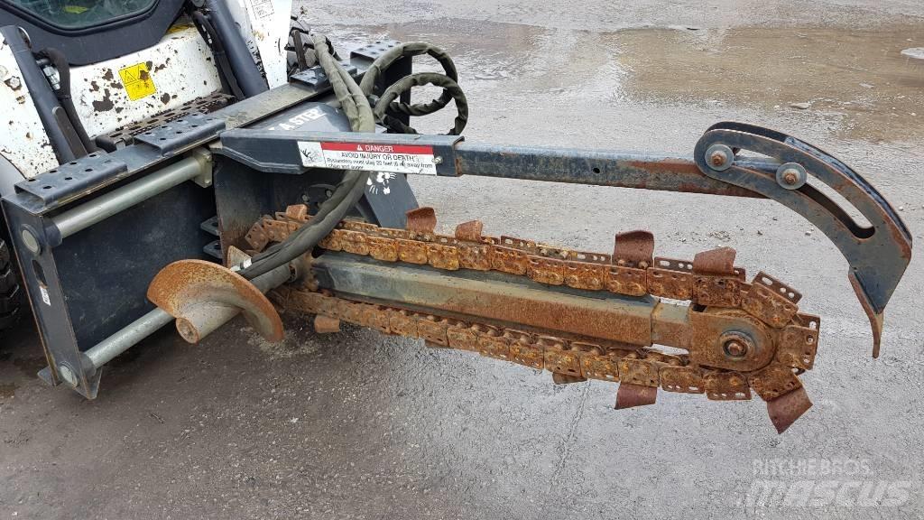 Bobcat LT 213 Плуги
