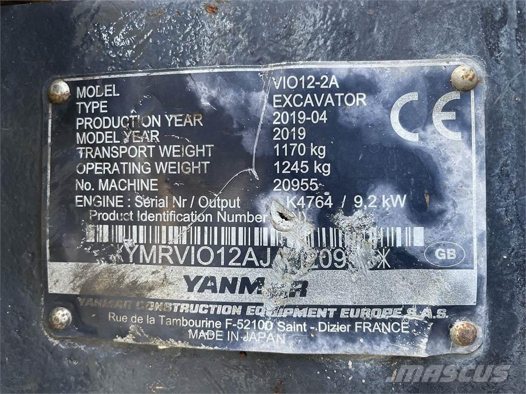 Yanmar VIO12 Колісні екскаватори