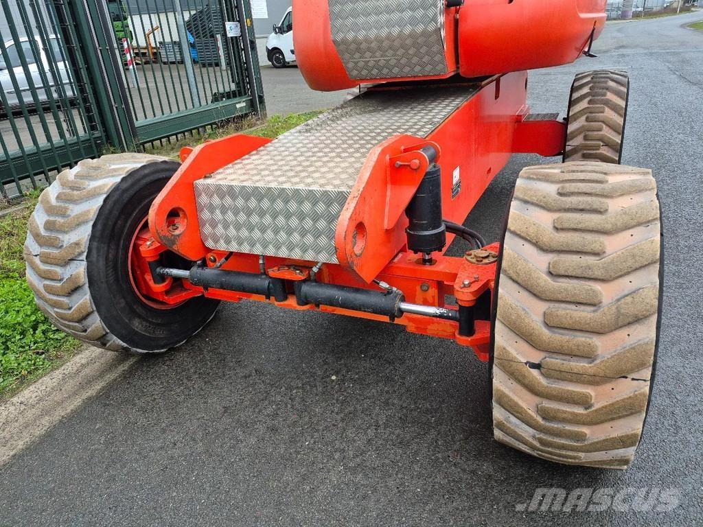 JLG 800aj Телескопічні підйомники