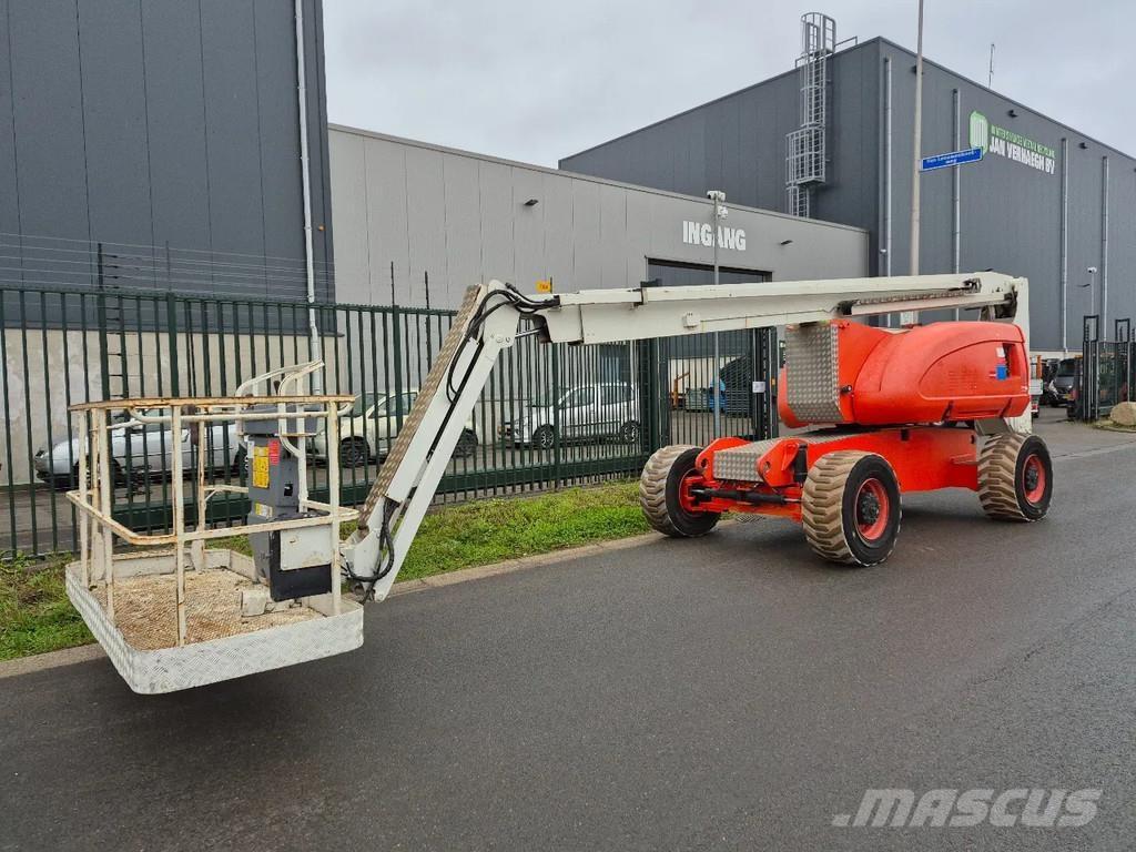 JLG 800aj Телескопічні підйомники