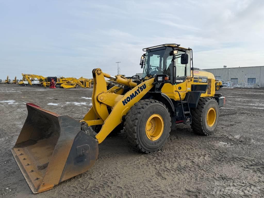 Komatsu WA320-8 Фронтальні навантажувачі