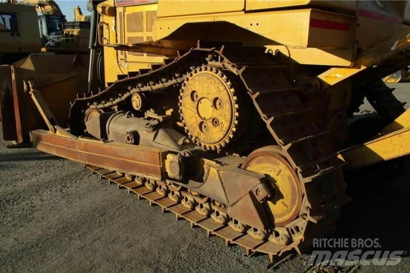 CAT D6R Гусеничні бульдозери
