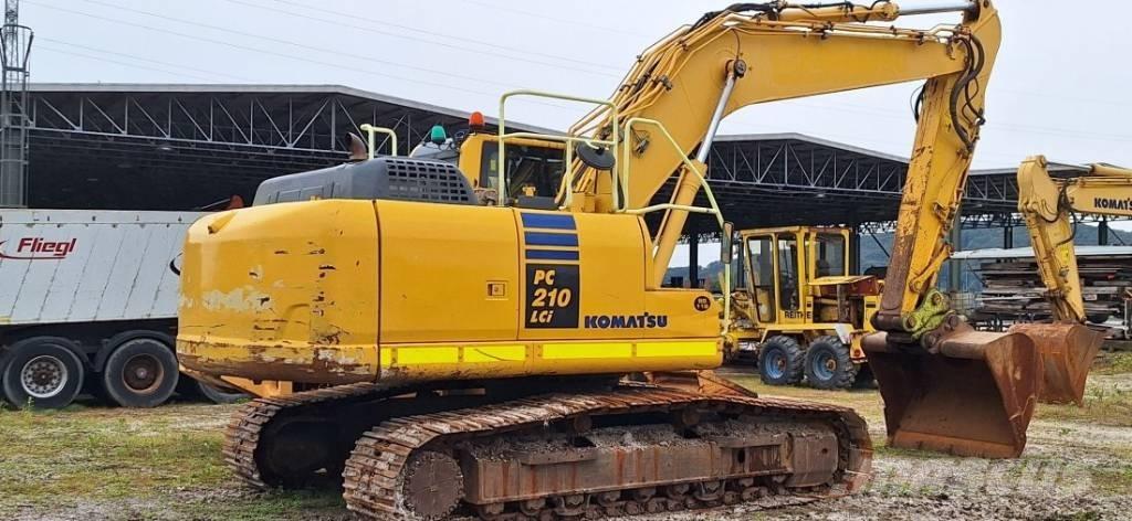 Komatsu PC 210 Гусеничні екскаватори