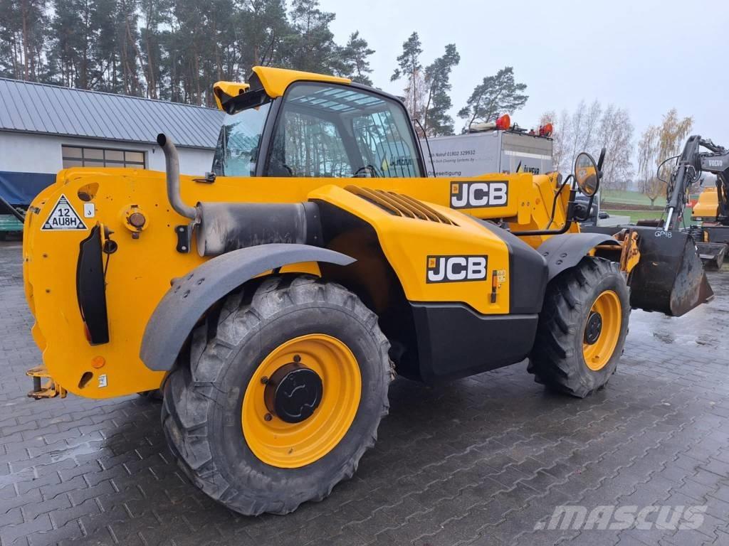 JCB 531-70 Телескопічні навантажувачі
