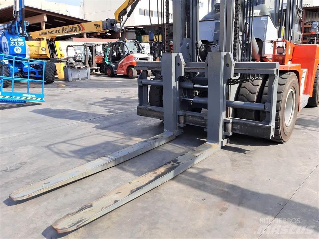 Kalmar DCE120 12 Дизельні навантажувачі