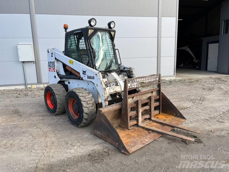 Bobcat A 220 Міні-навантажувачі