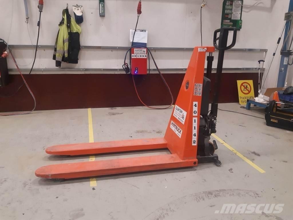 BT HHL100 Ручні гідравлічні візки