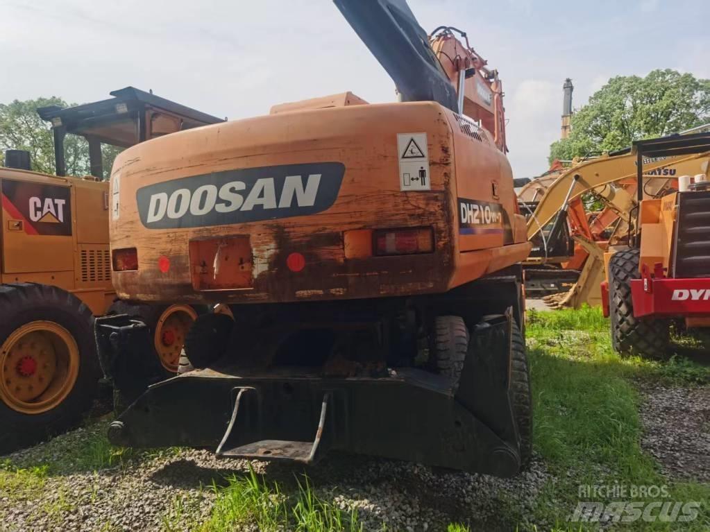Doosan DH 210 W Колісні екскаватори