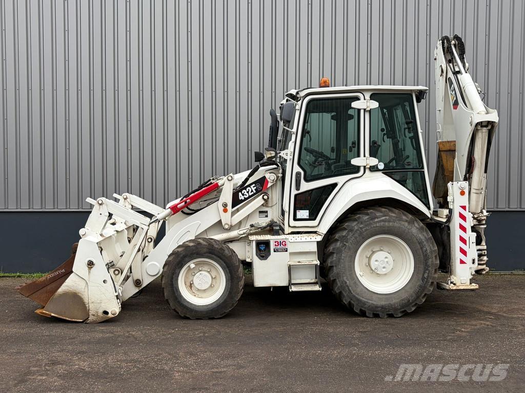 CAT 432F2 Екскаватори-навантажувачі