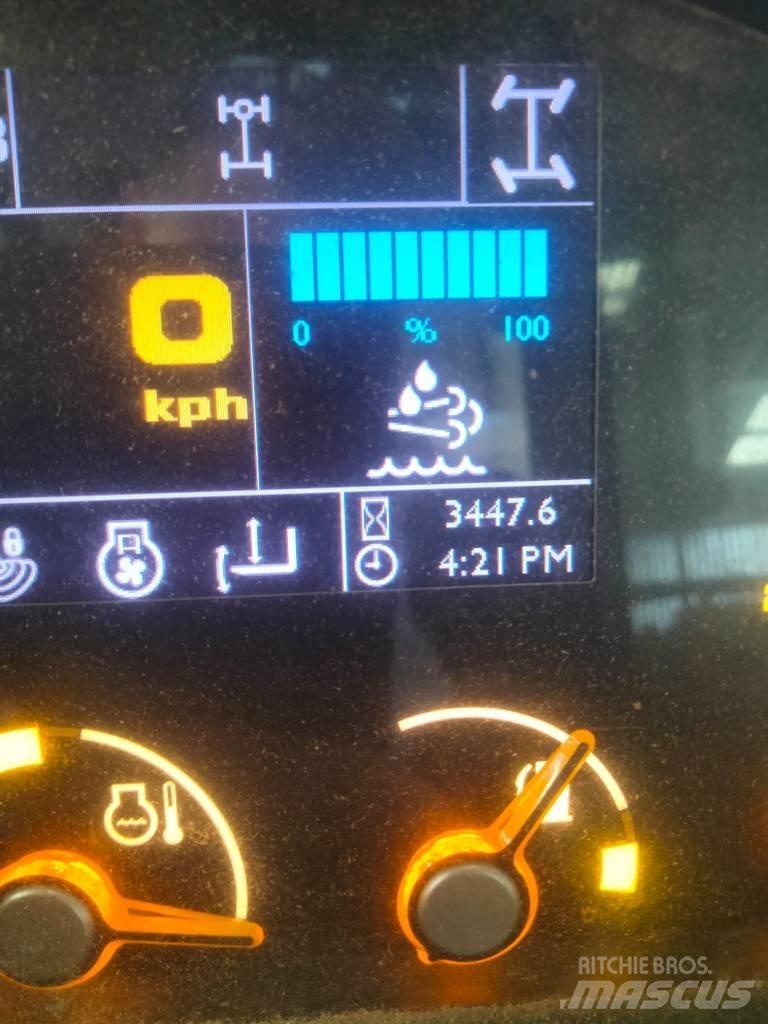 JCB 526-56 Телескопічний навантажувач
