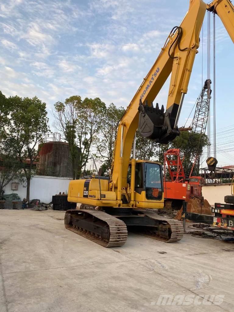 Komatsu PC 220 Гусеничні екскаватори