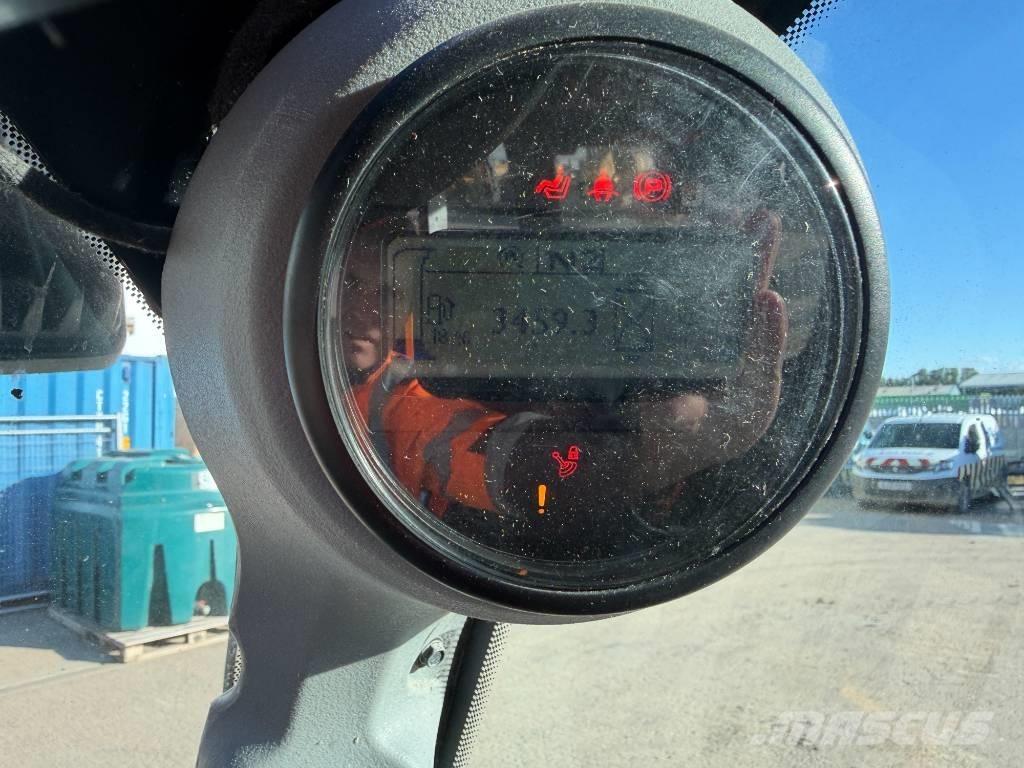 JCB 35 D WASTEMASTER Телескопічні навантажувачі