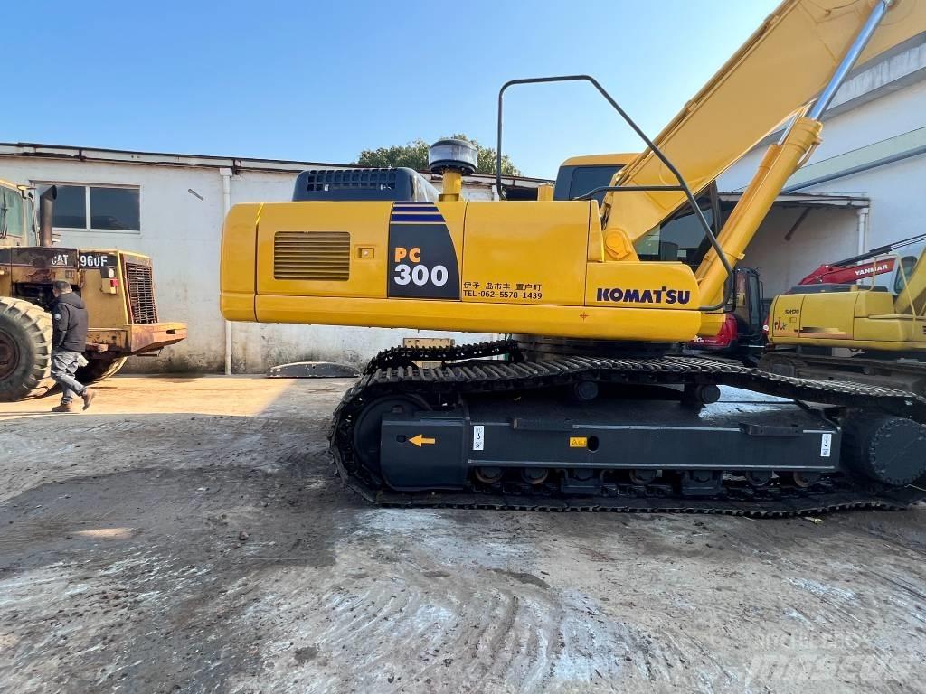 Komatsu PC300-7 Гусеничні екскаватори