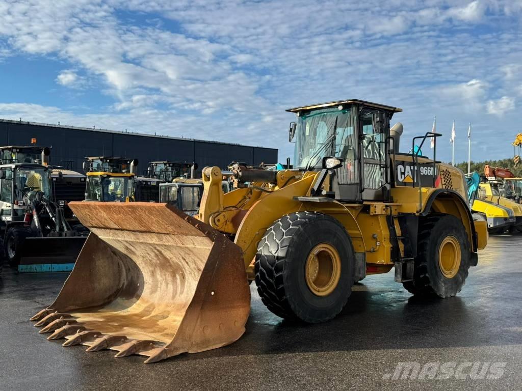 CAT 966M Фронтальні навантажувачі
