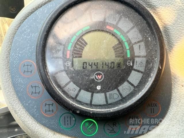 Neuson 9503 Колісні екскаватори