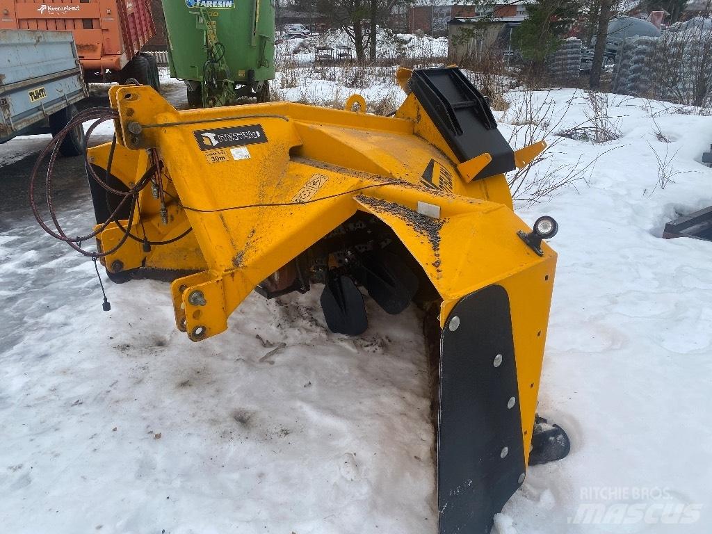 Wieska 275 LAH Снігомітли