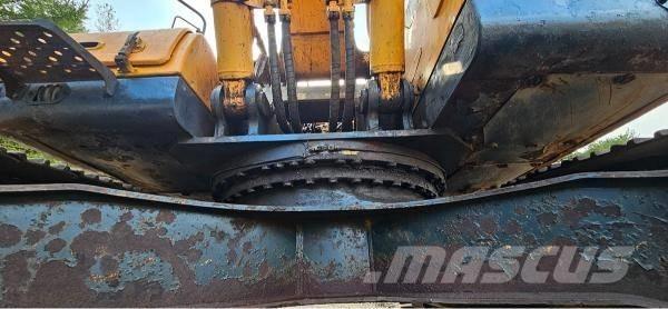 Hyundai Robex 300 LC Гусеничні екскаватори